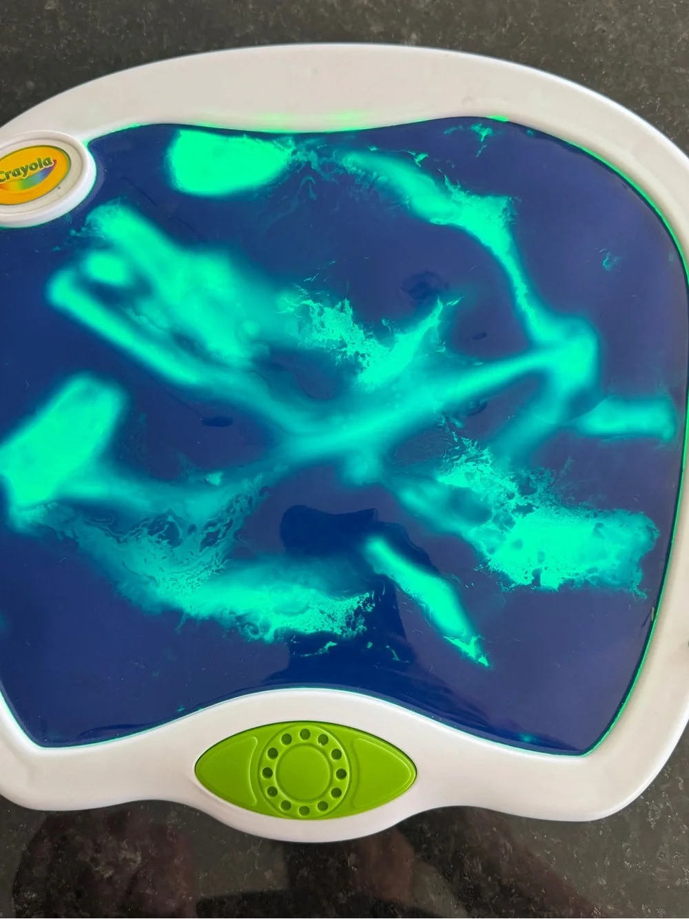 Crayola mess-free painting touch light musical sensory doodle board drawing pad
